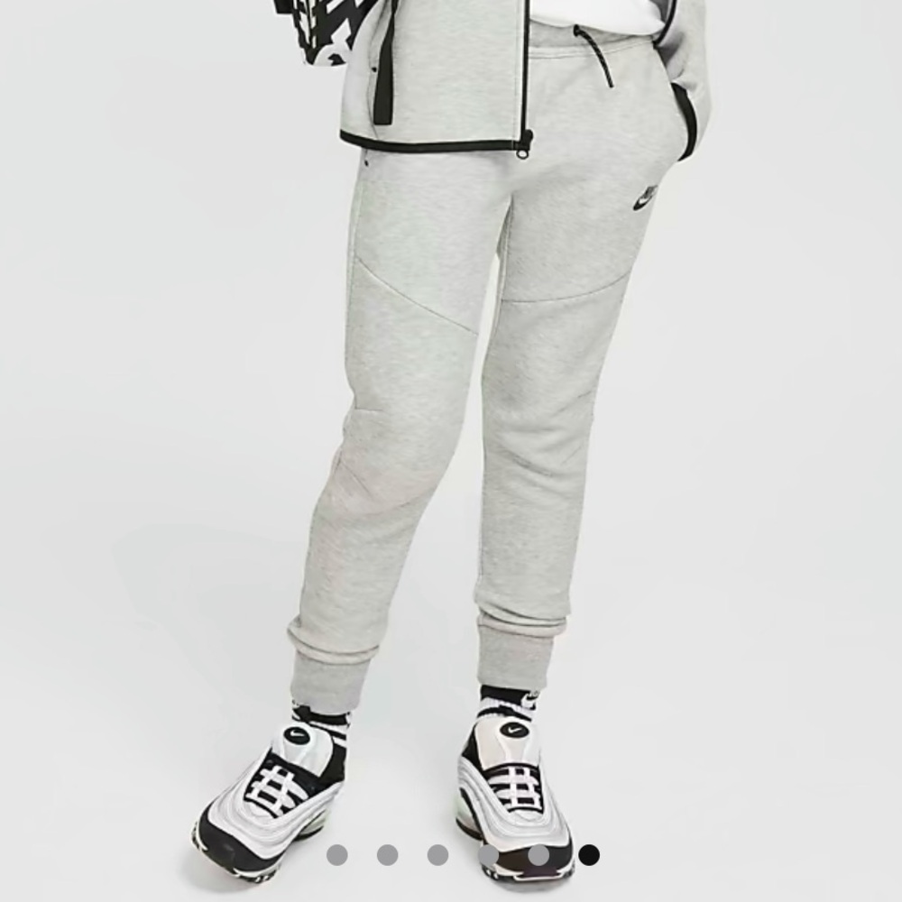 BIG Kids Nike tech fleece joggers grey